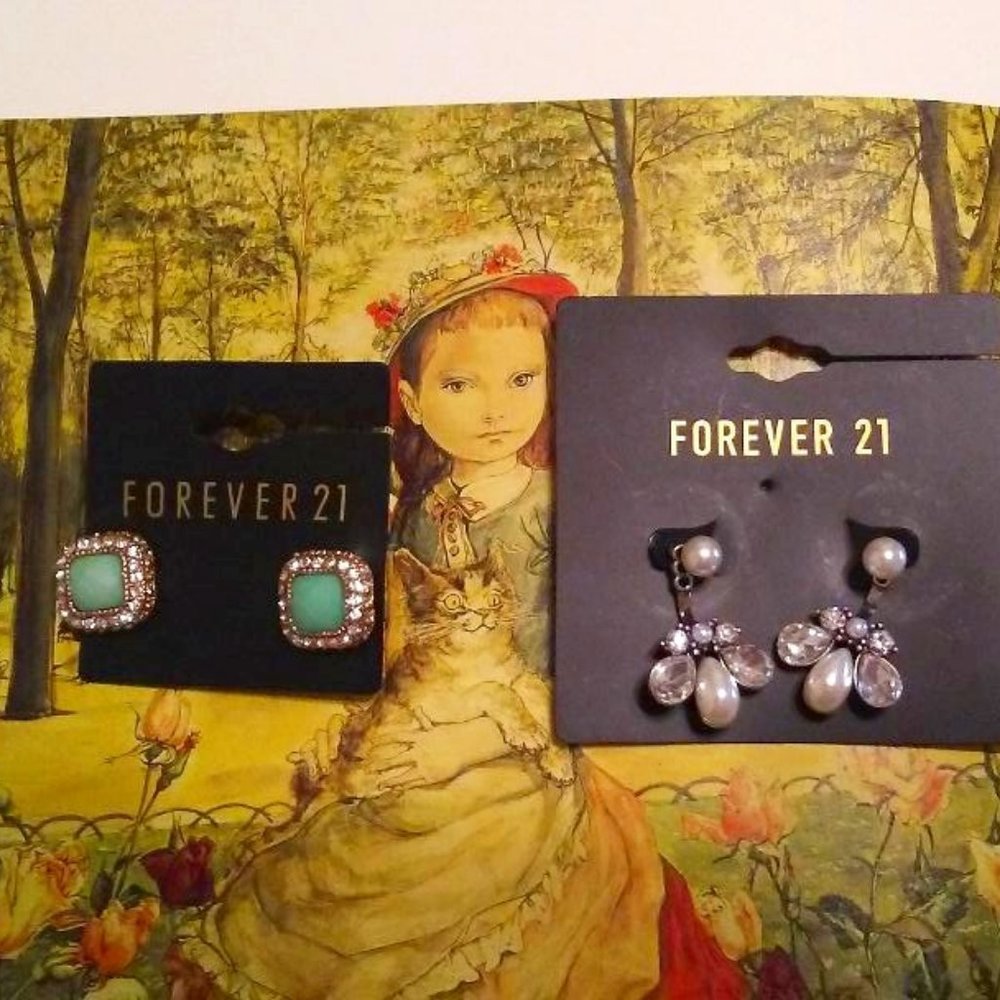 2 Pr Forever 21 Earring Bundle